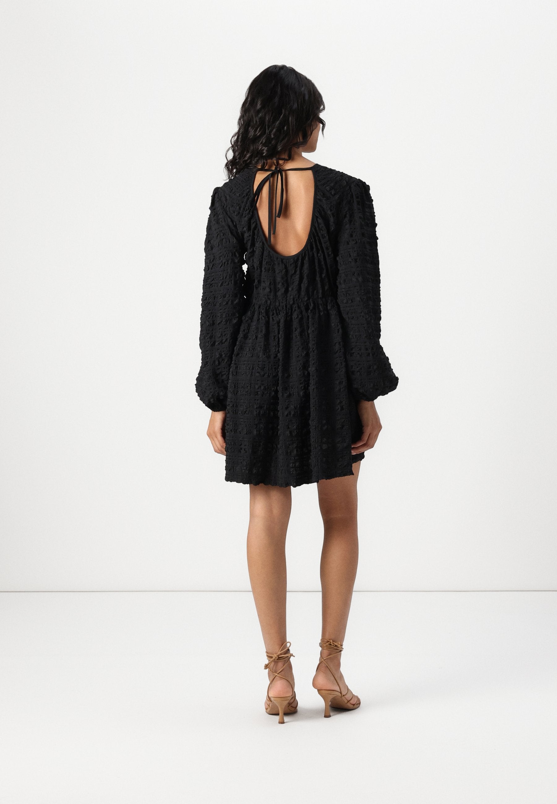 Gina Tricot OPEN BACK