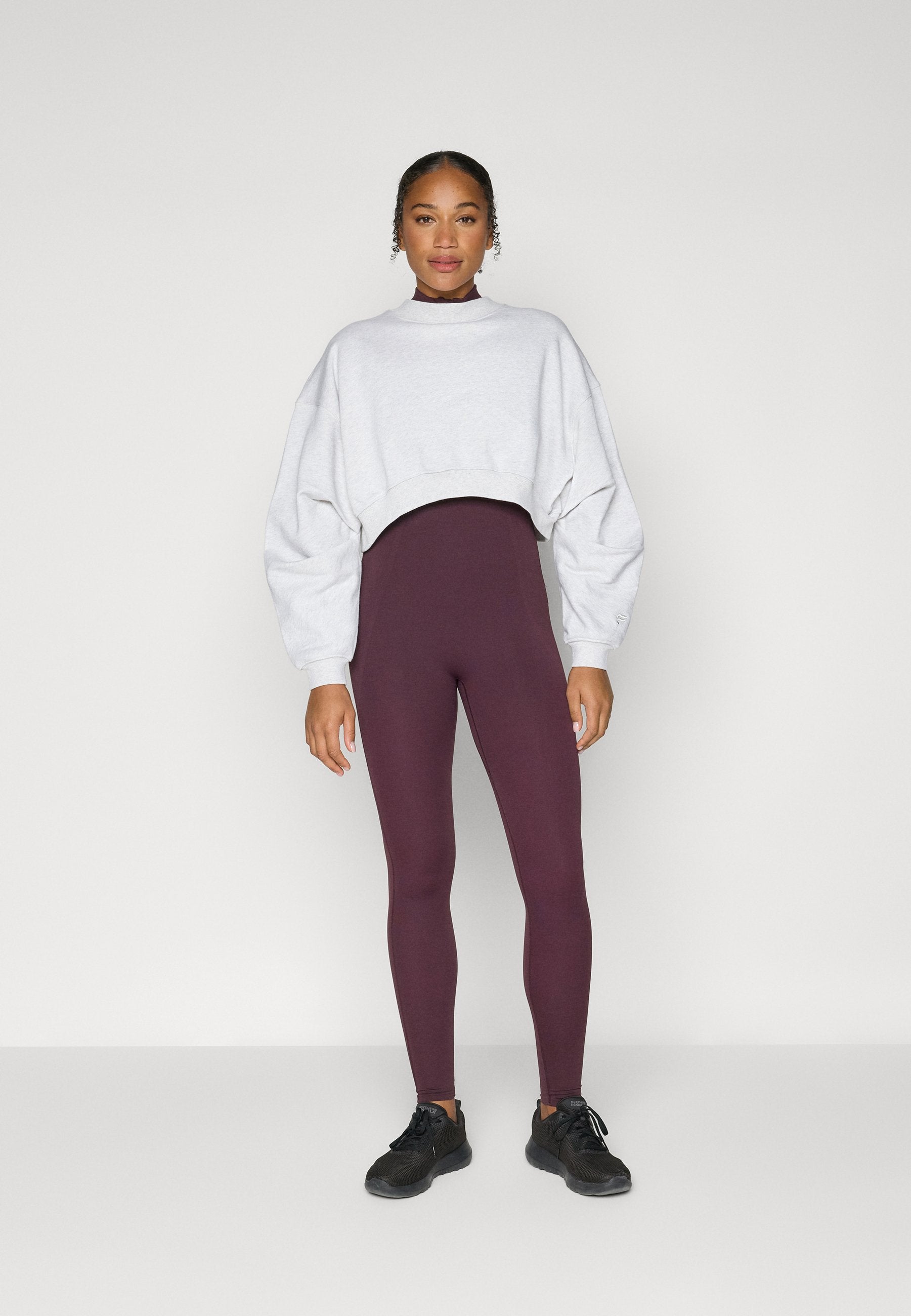 Fabletics WEEKEND CROPPED