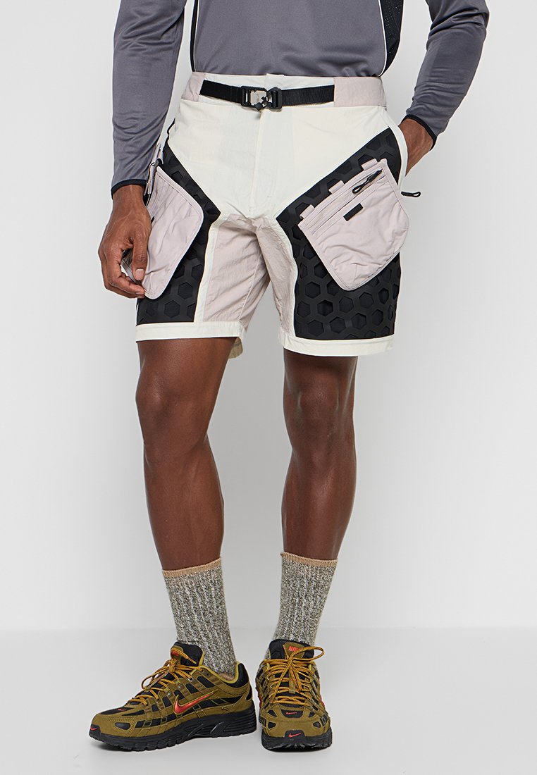 Nike Sportswear ISPA