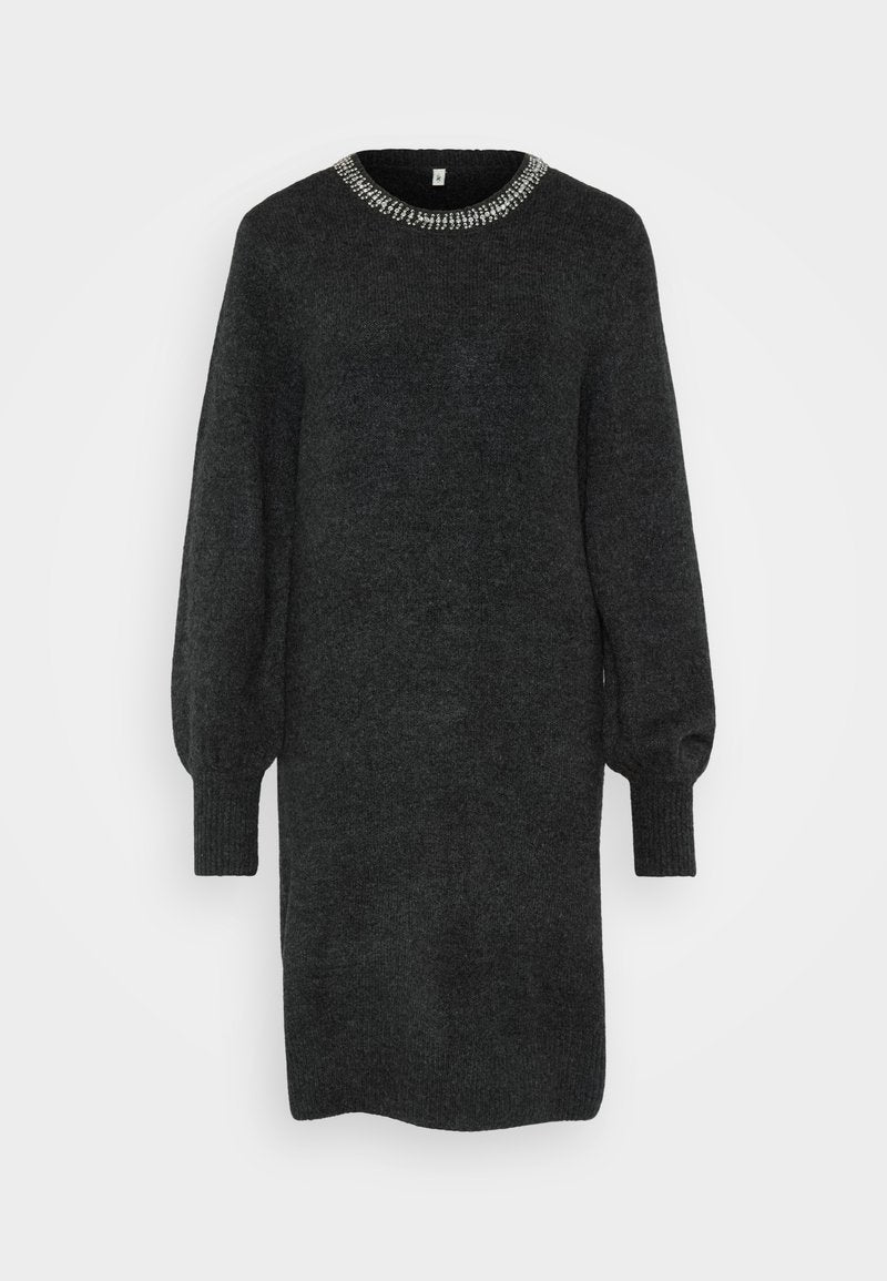 Dunkelgraues Strickkleid mit runder Ausschnitthöhe und silberner Perlenverzierung. Lange, voluminöse Ärmel und gerippte Bündchen.