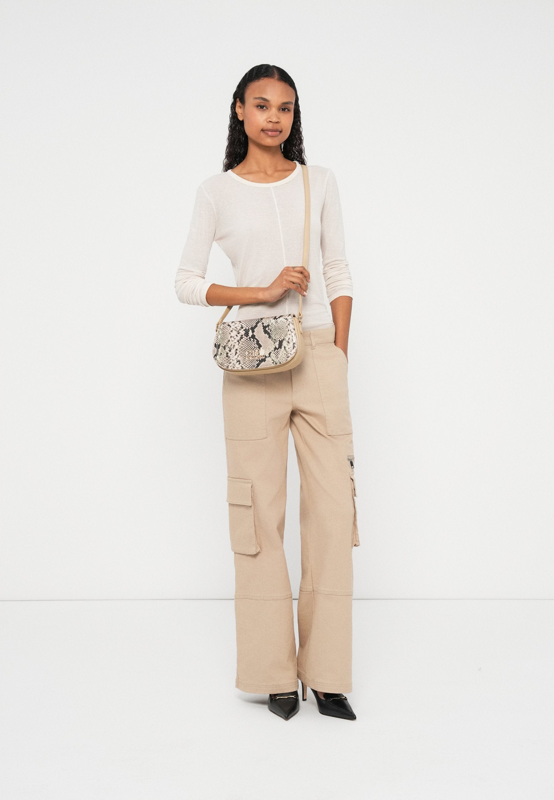 Cavalli Class VANESSA