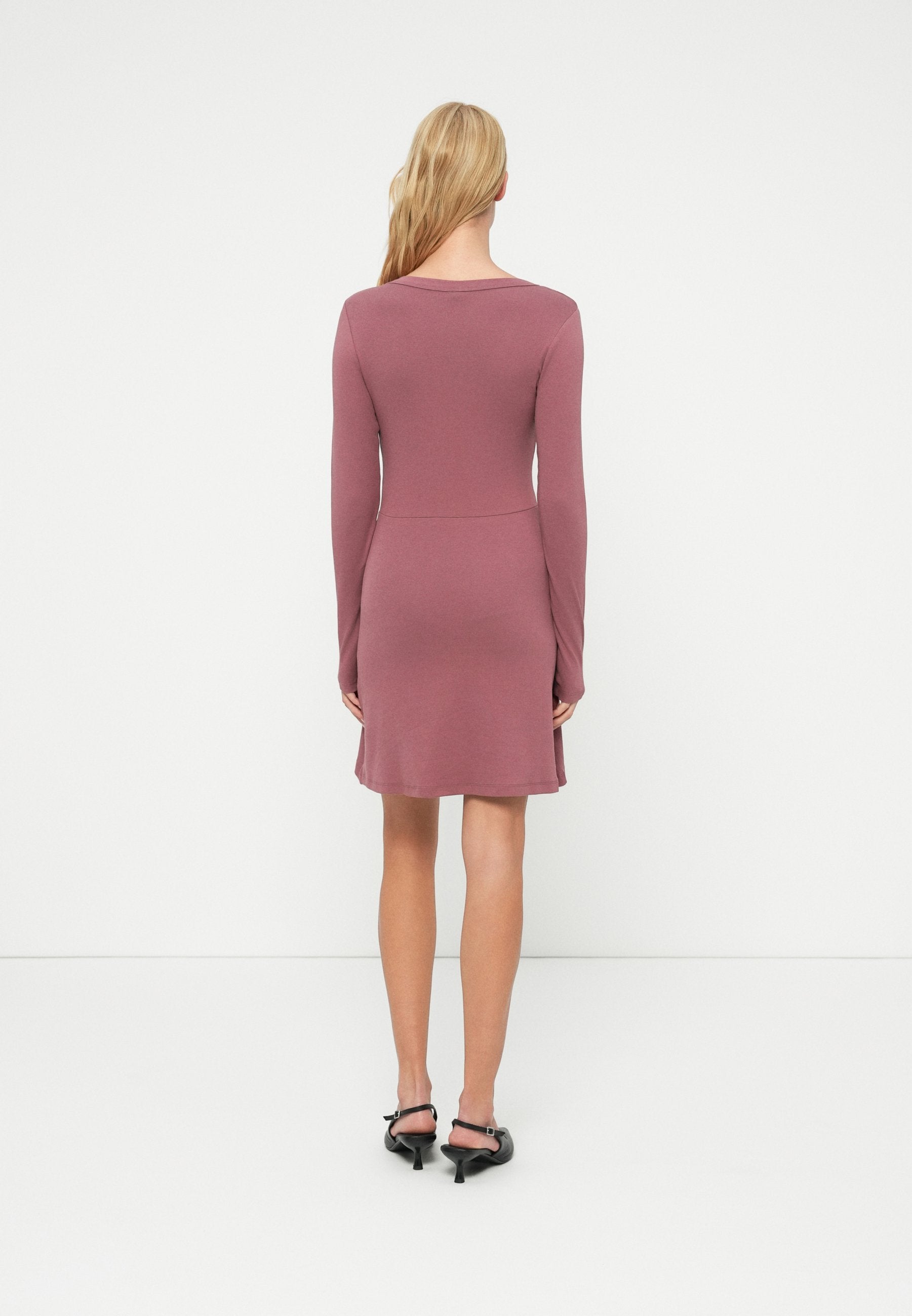 ONLY ONLMILA V NECK DRESS BOX