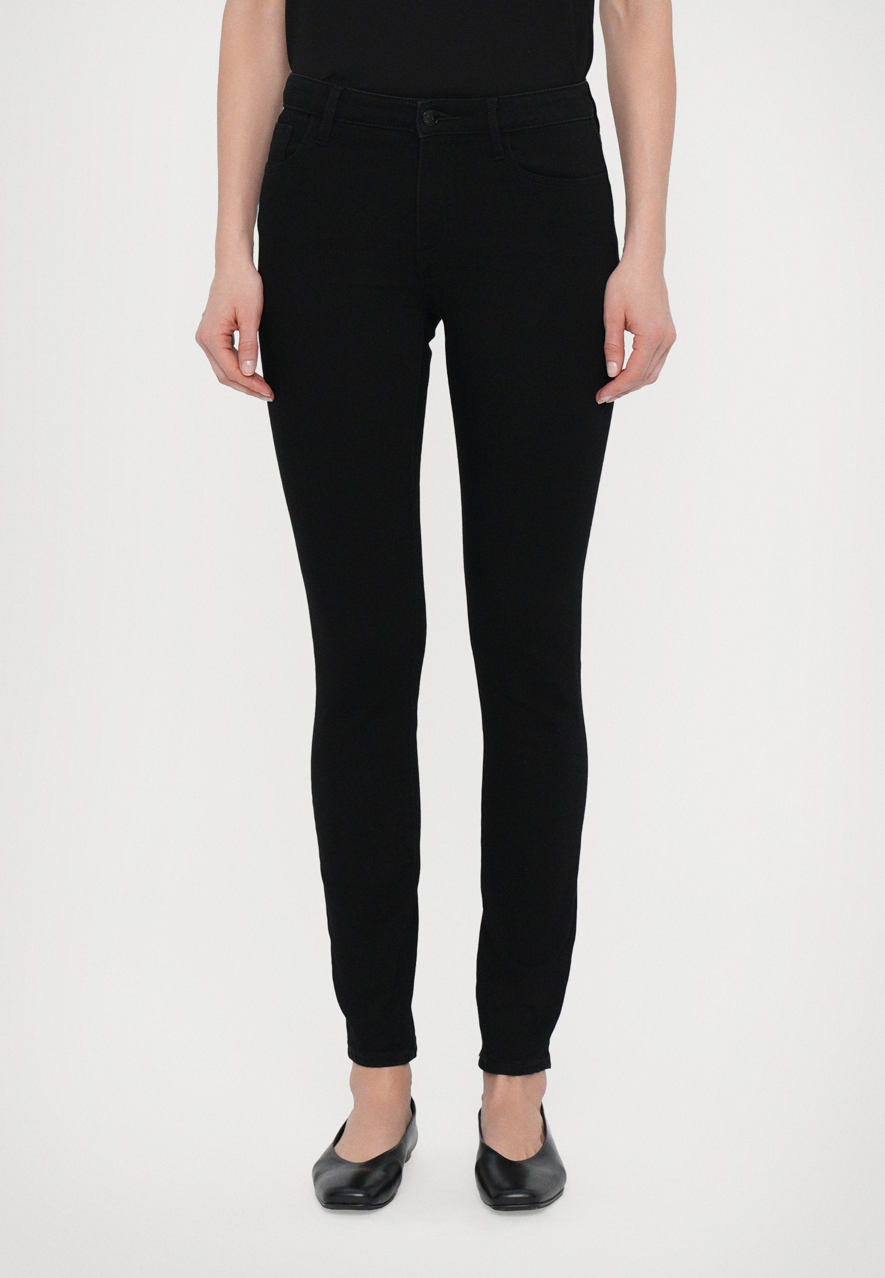 Armani Exchange Jeans Skinny Fit Media 3