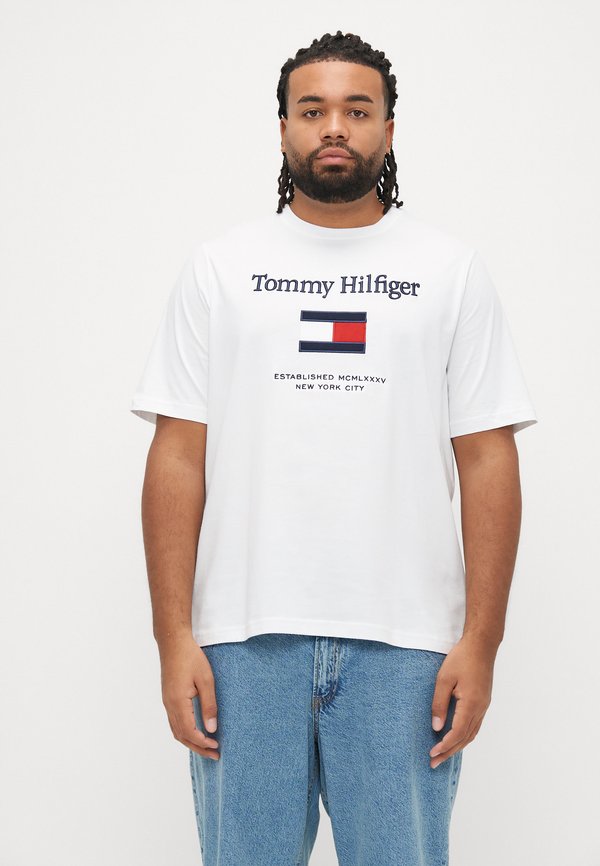 Tommy Hilfiger EMBRO FLAG TEE - Print T-shirt - white