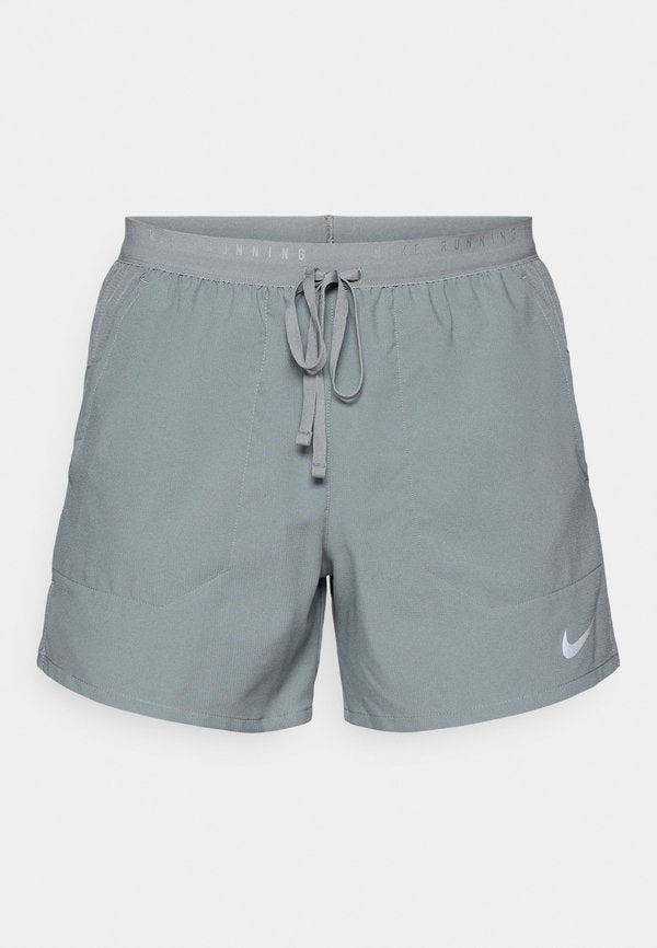 Nike Performance STRIDE SHORT - Sports shorts - smoke grey/reflective silver-coloured