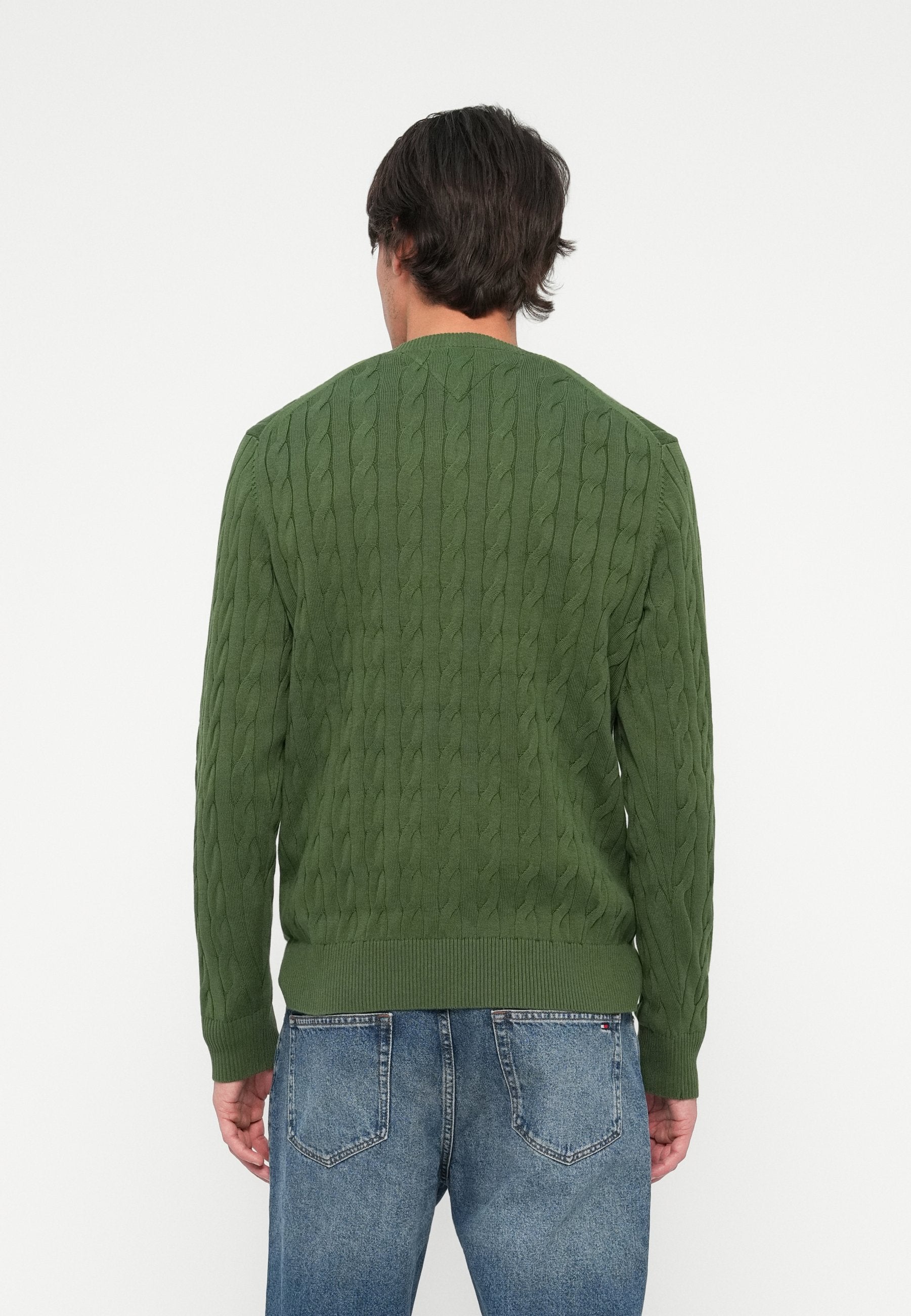 CLASSIC CABLE CREW NECK  ELEVATED ESSENTIALS Media 4