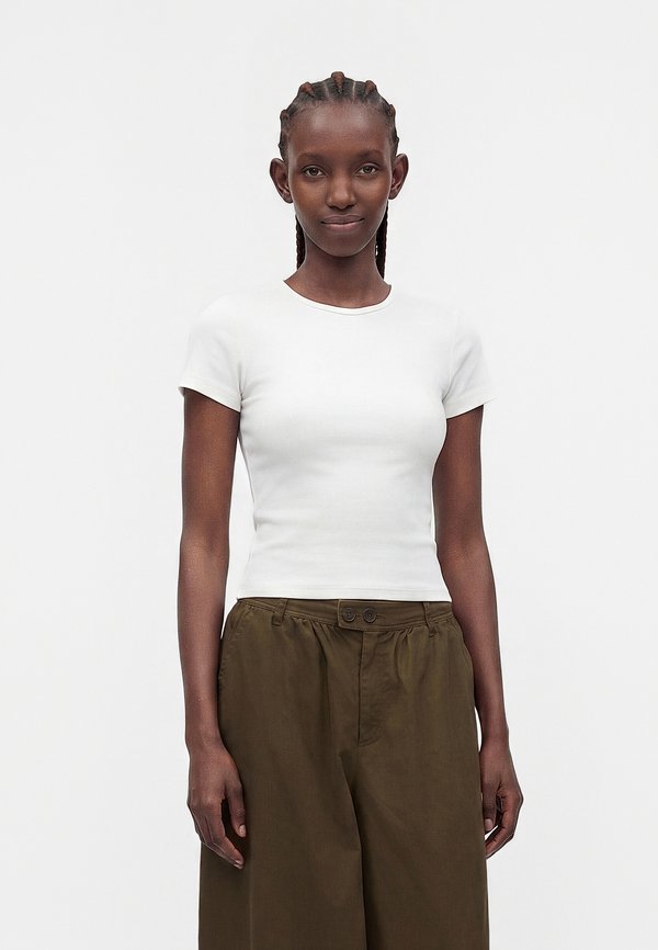 Vero Moda VMCHLOE SHORT - Basic T-shirt - snow white
