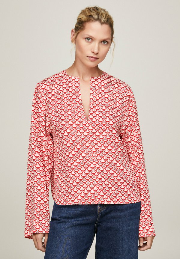 Tommy Hilfiger V-NECK