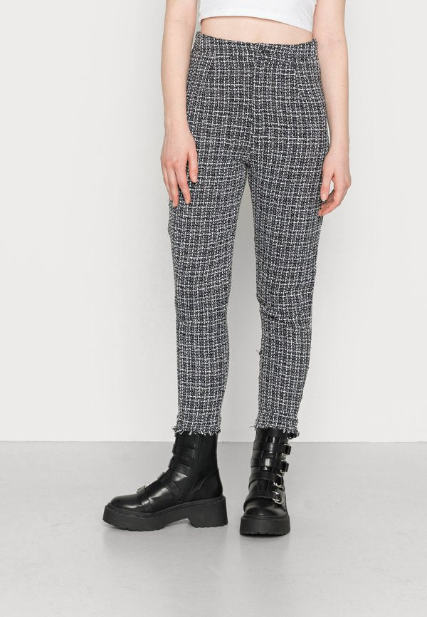 Missguided BOUCLE FRAYED