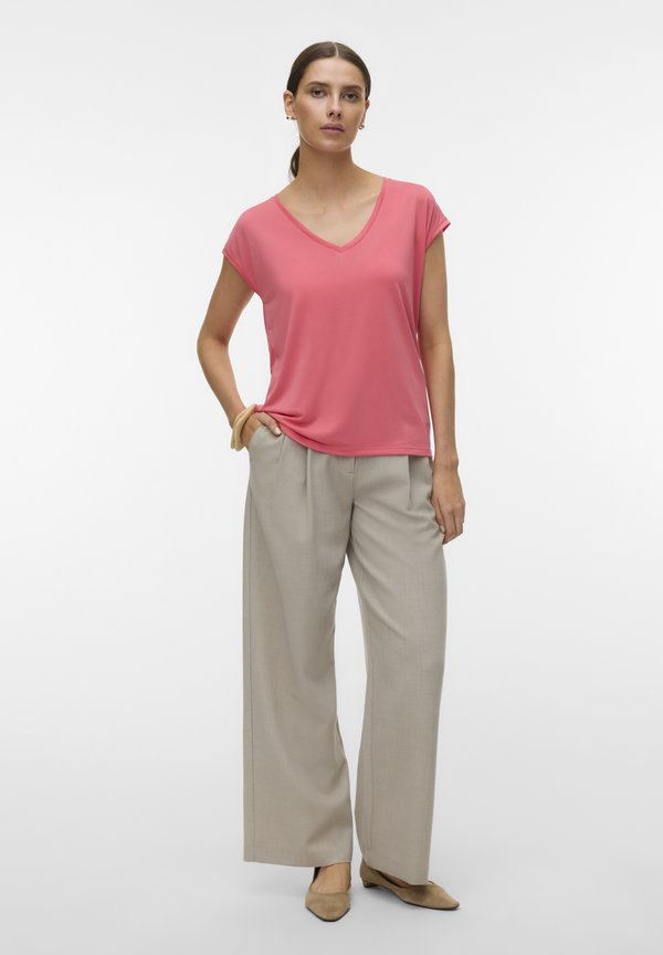 Vero Moda V-NECK TEE NOOS - Basic T-shirt - coral paradise