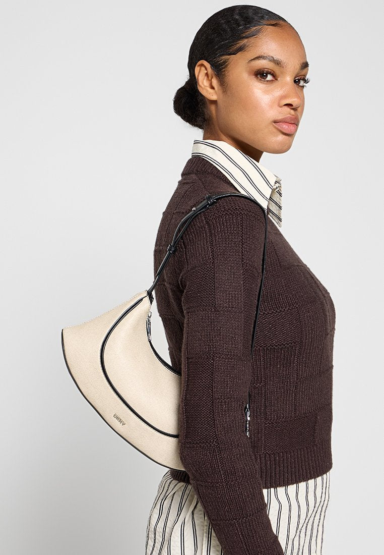 DKNY FLORA