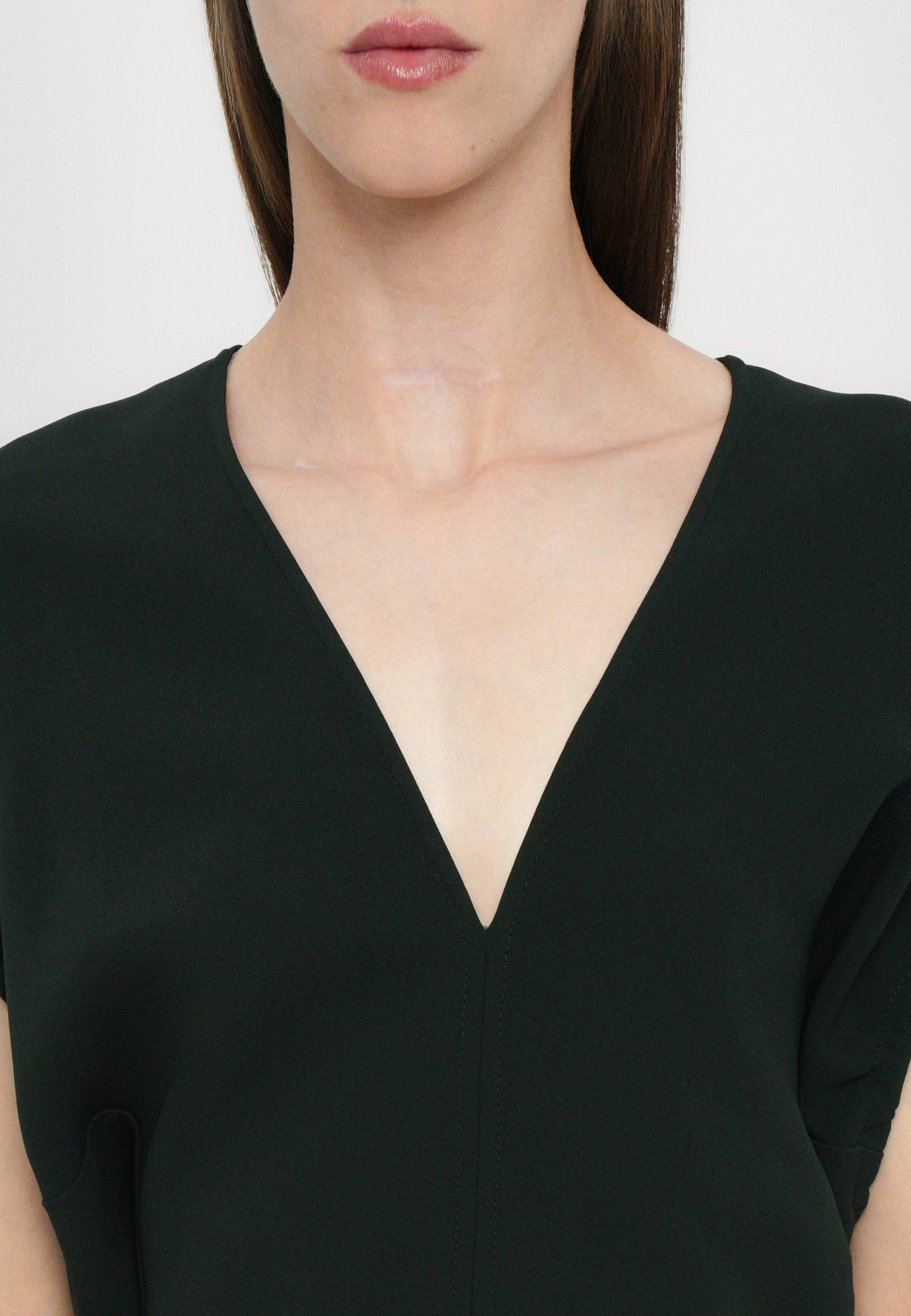 Victoria Beckham BLOUSON DETAIL MIDI DRESS
