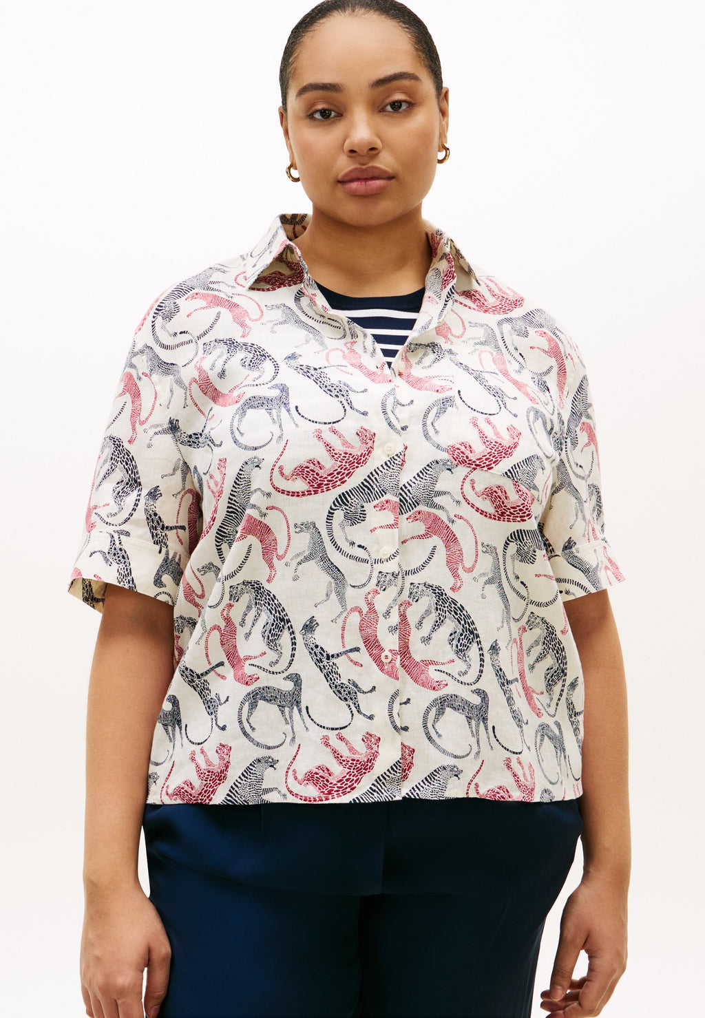CURVE RELAXED FIT PURE LINEN SHIRT Media 3