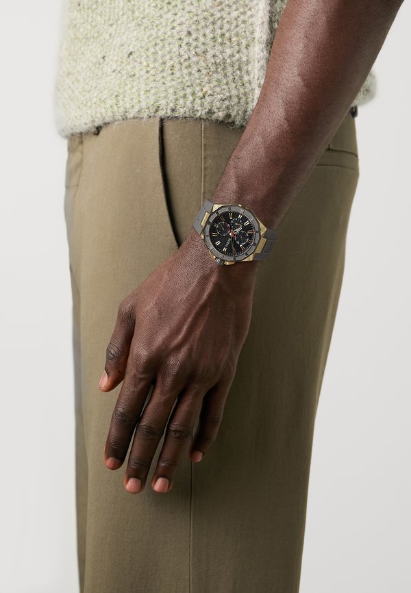 Guess R2 - Chronograph watch - grey