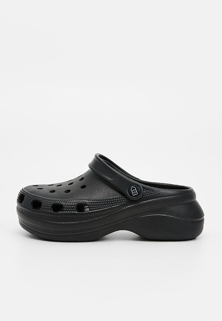 Koi Footwear