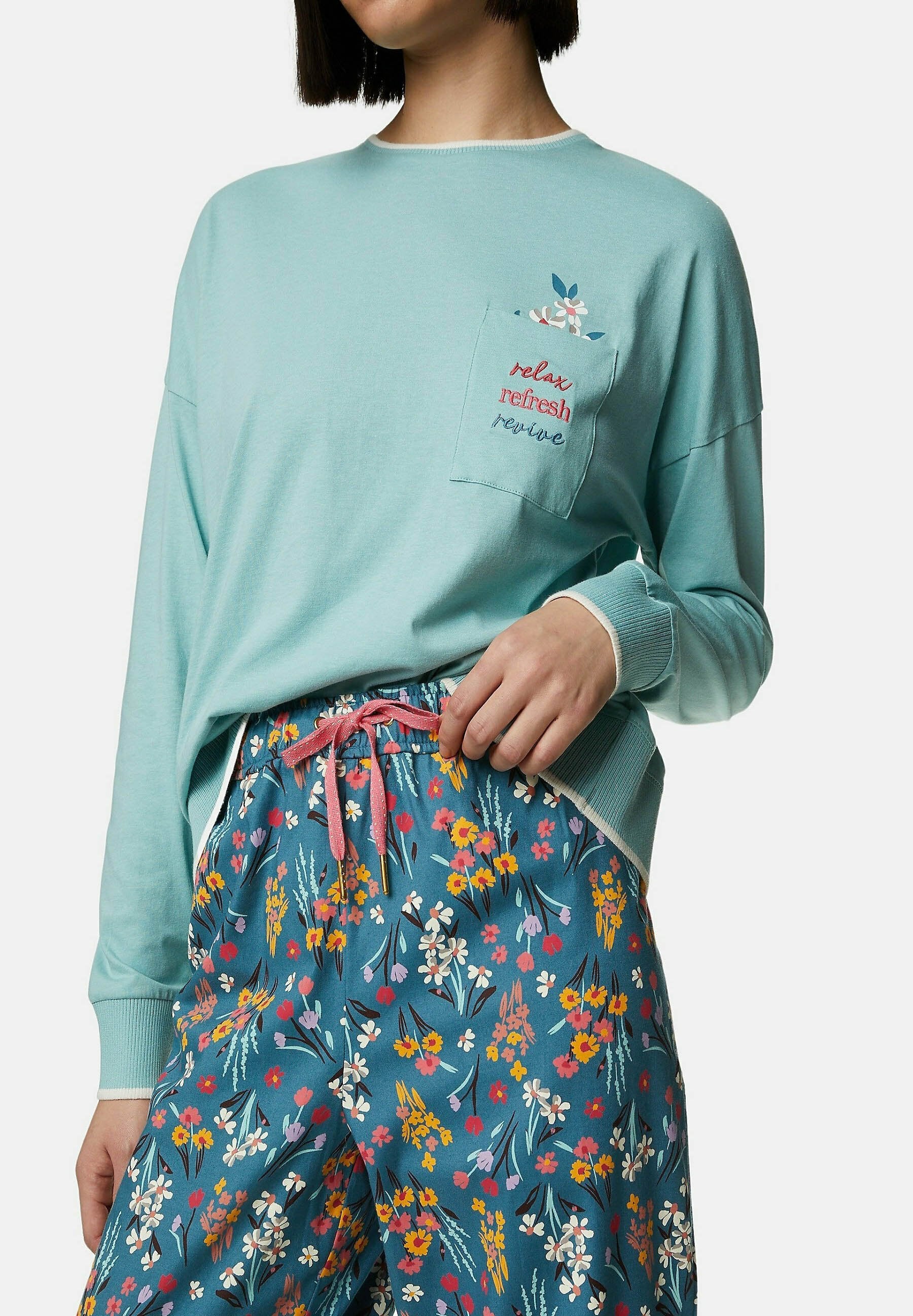Marks & Spencer HAPPINESS SLOGAN SET