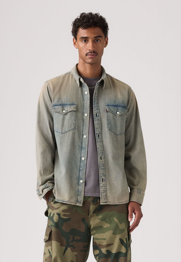 Levi's® RELAXED FIT WESTERN