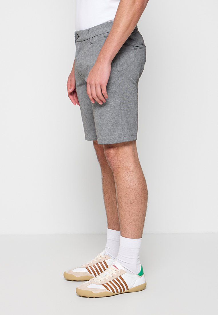 ONSTHOR SLIM FIT Media 2