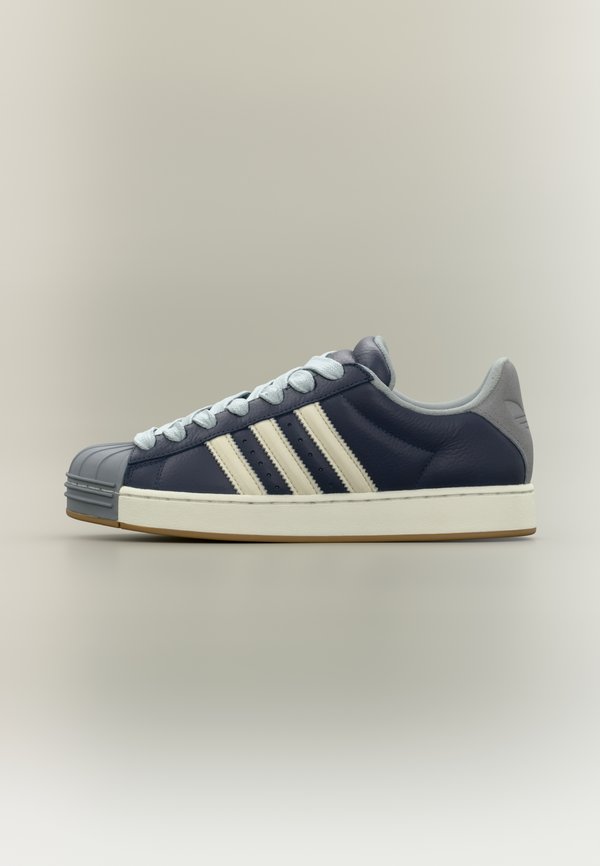 adidas Originals SUPERSTAR ST UNISEX - Skate shoes - shadow navy/off white