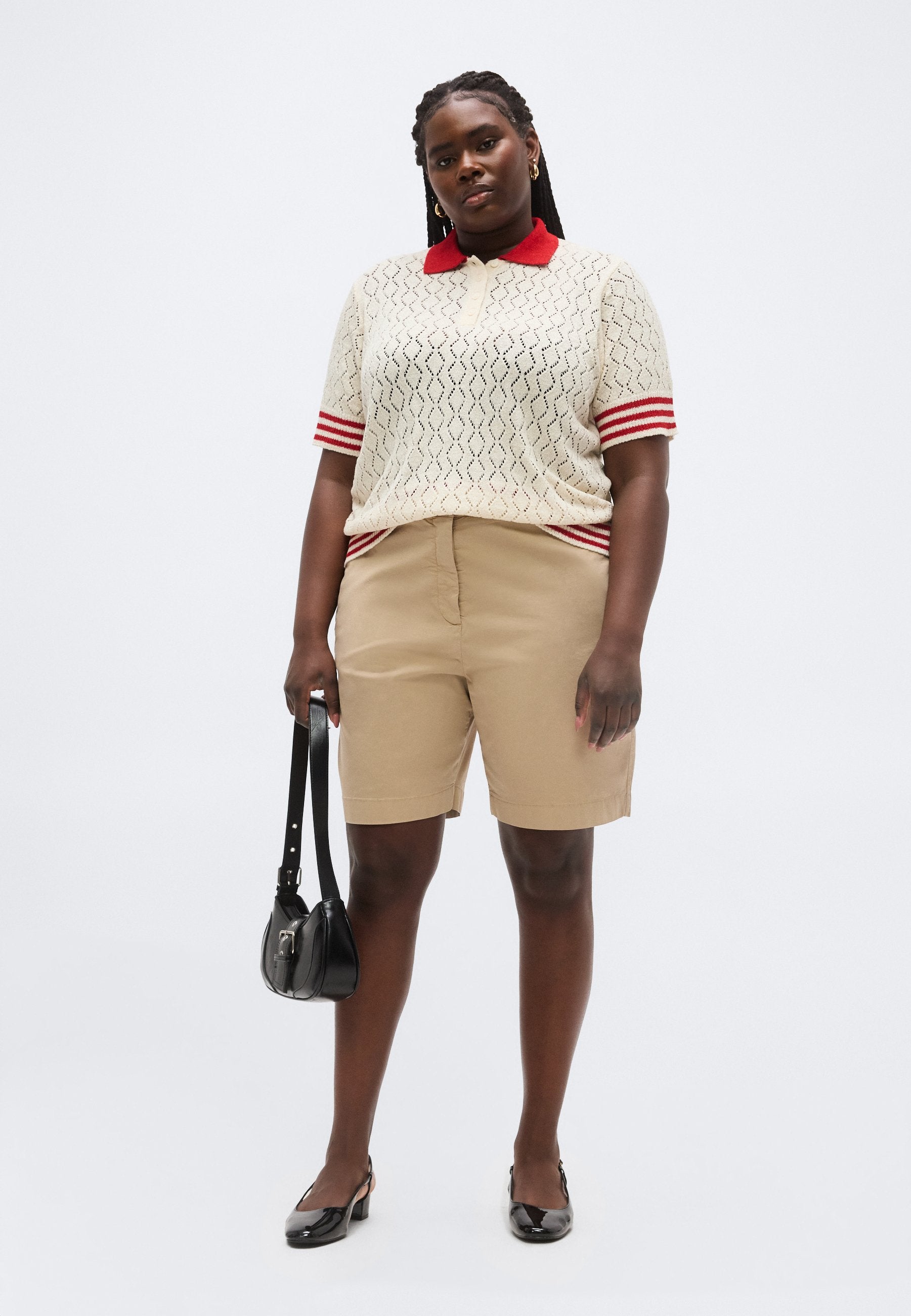 CURVE WASHED SLIM CHINO SHORTS Media 2