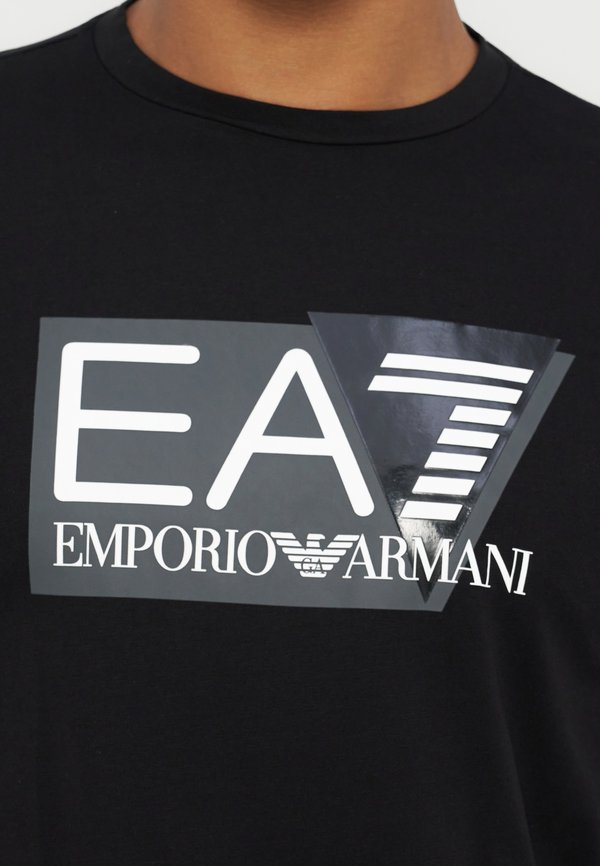 EA7 Emporio Armani