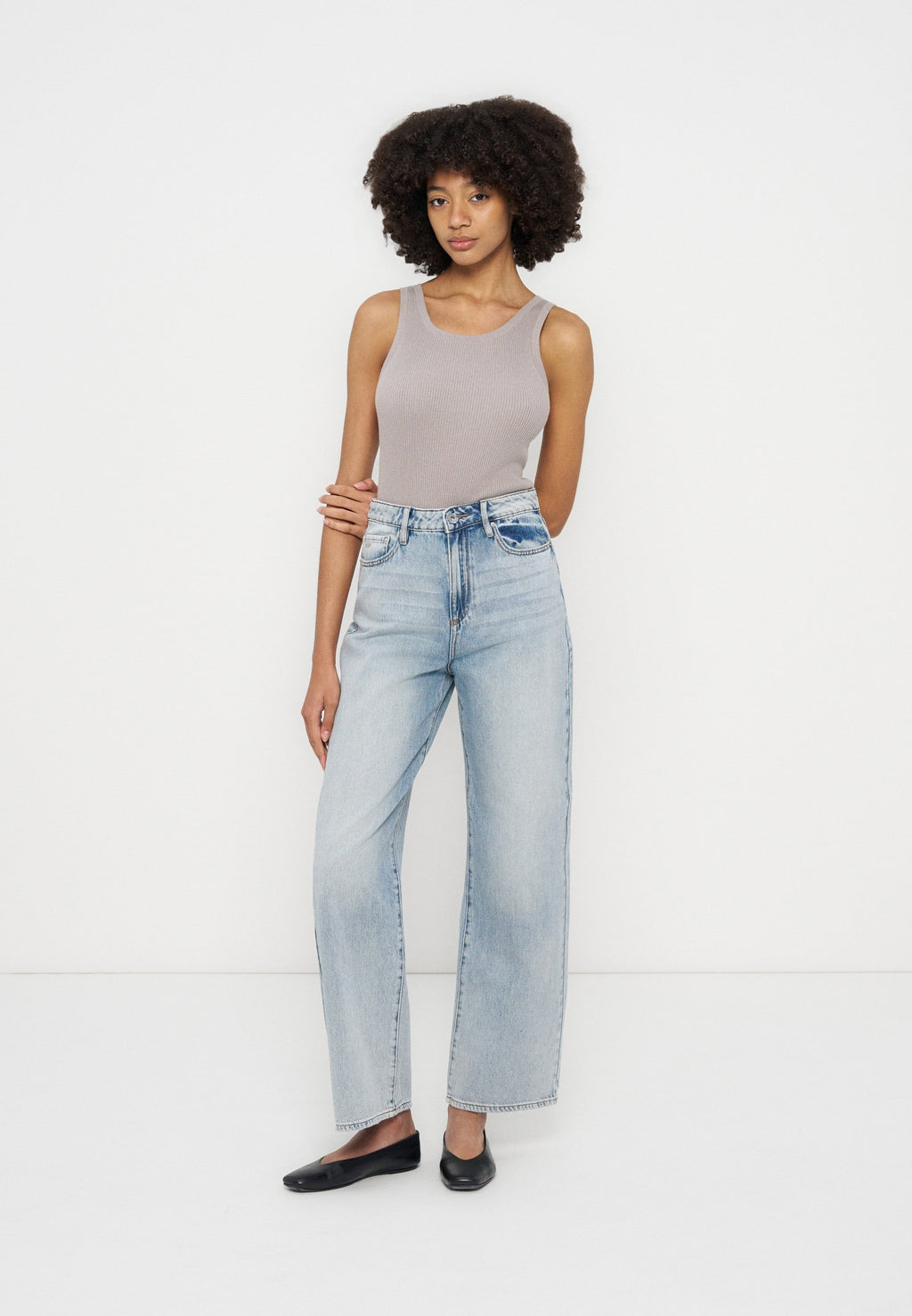 Armani Exchange Wide Leg Media 3
