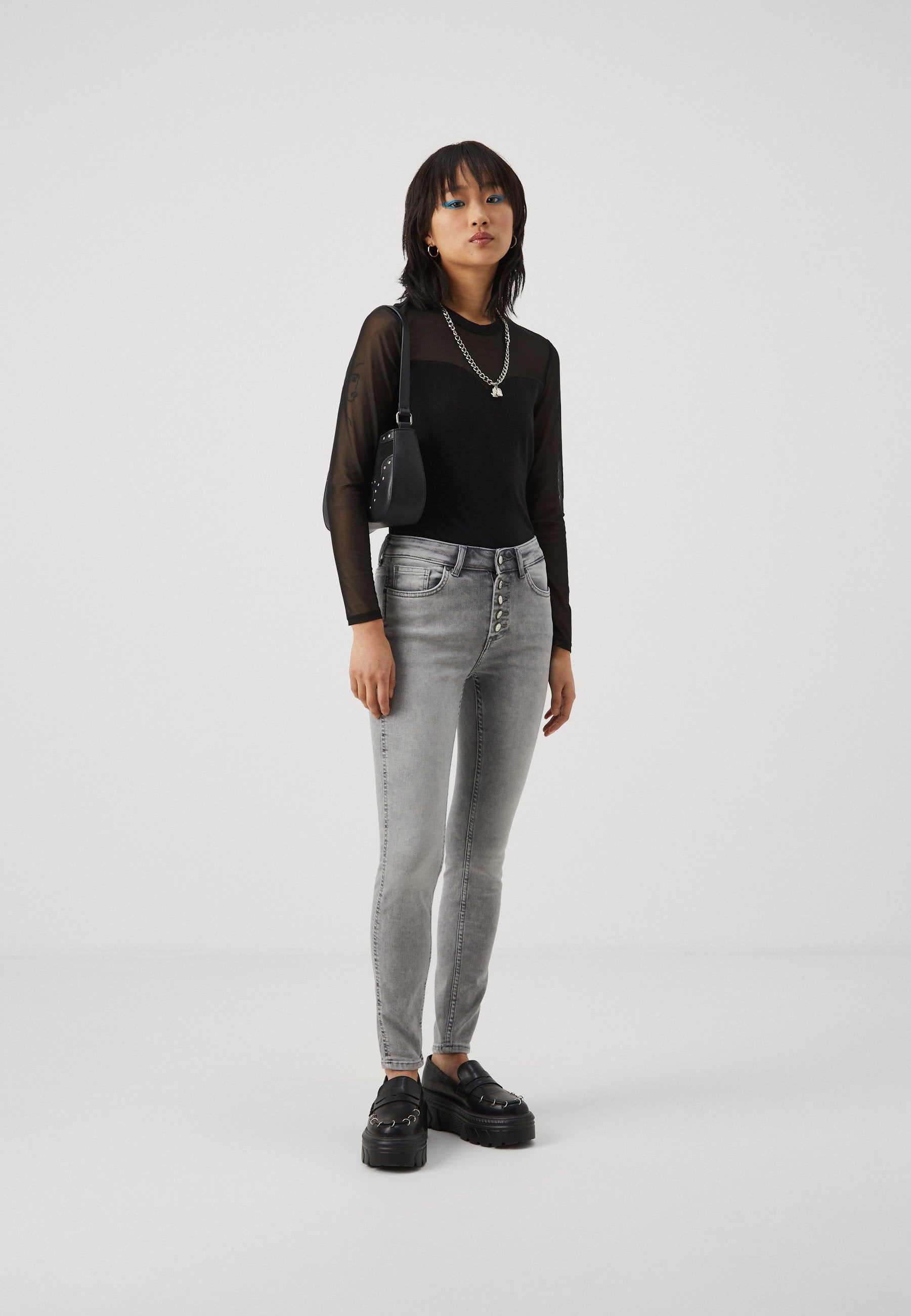 ONLBLUSH MID WAIST VIS Media 2