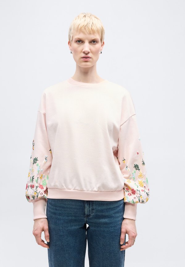 ONLY Tall ONLBROOKE O NECK FLOWER