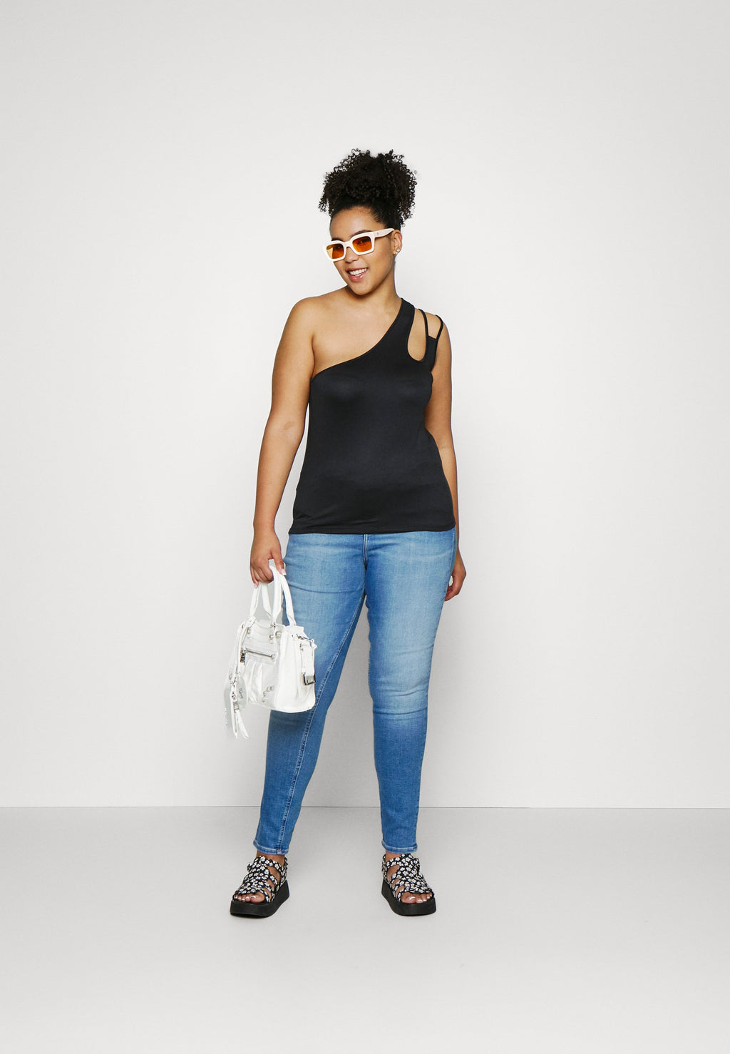 ONLY Curve ONCTHEA ONE SHOULDER