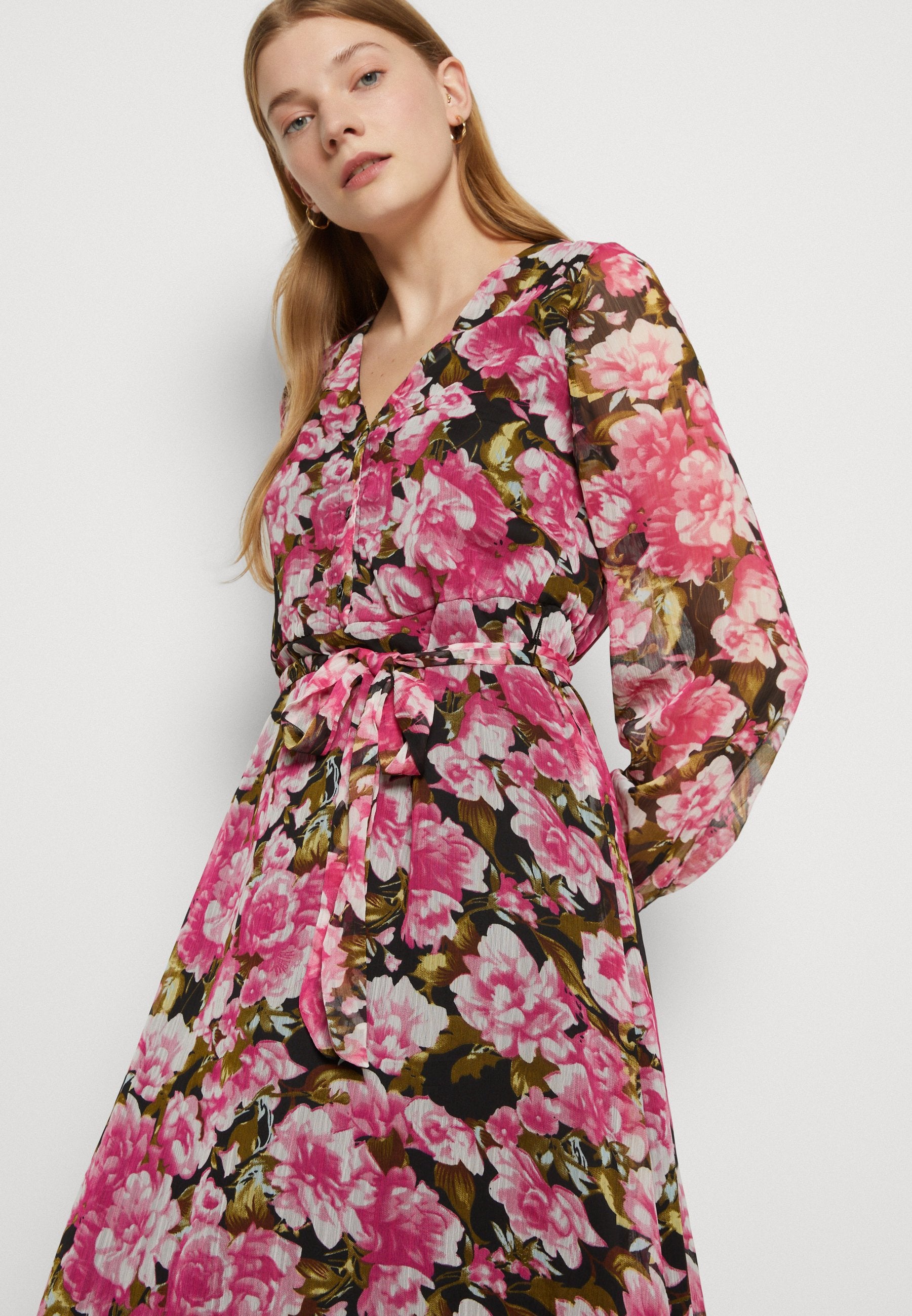 ONLSAGA V NECK BUTTON DRESS Media 5