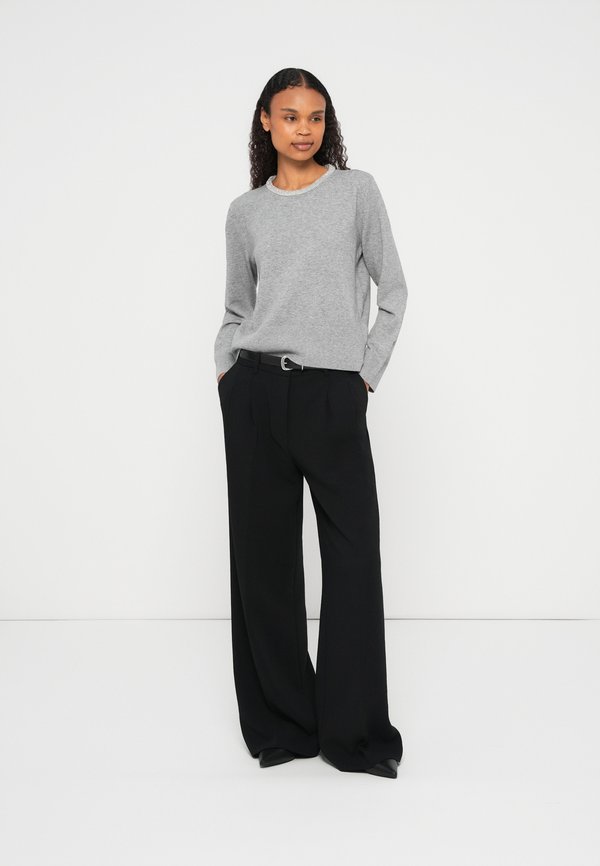 DKNY
