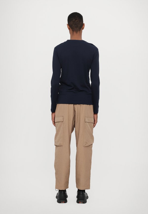 EA7 Emporio Armani