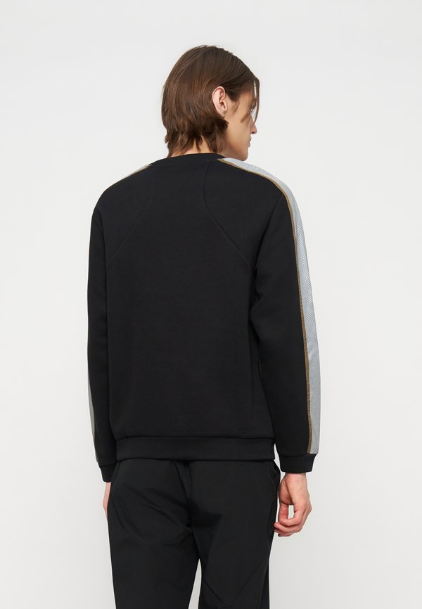 EA7 Emporio Armani