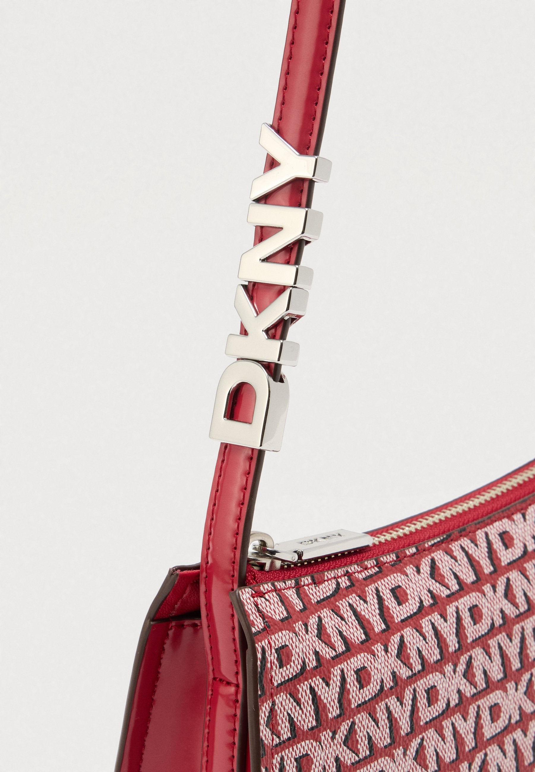 DKNY AVRIL SHOULDER BAG