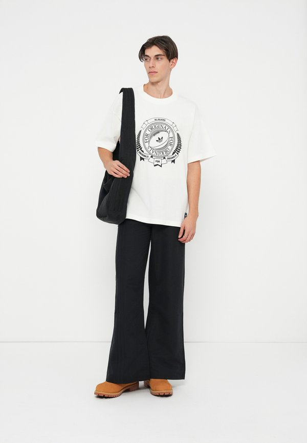 adidas Originals GRAPHIC TEE