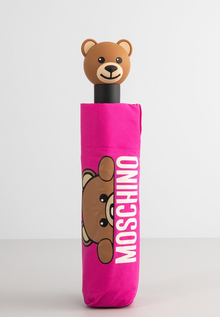 MOSCHINO