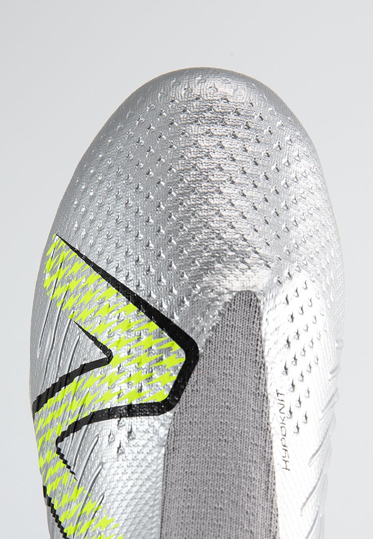 New Balance TEKV4 PRO FG