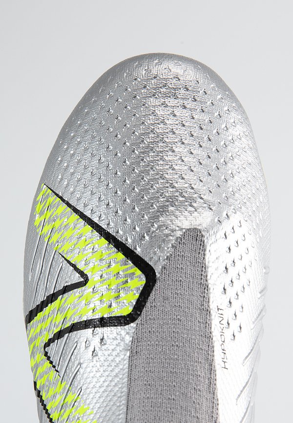 New Balance TEKV4 PRO FG
