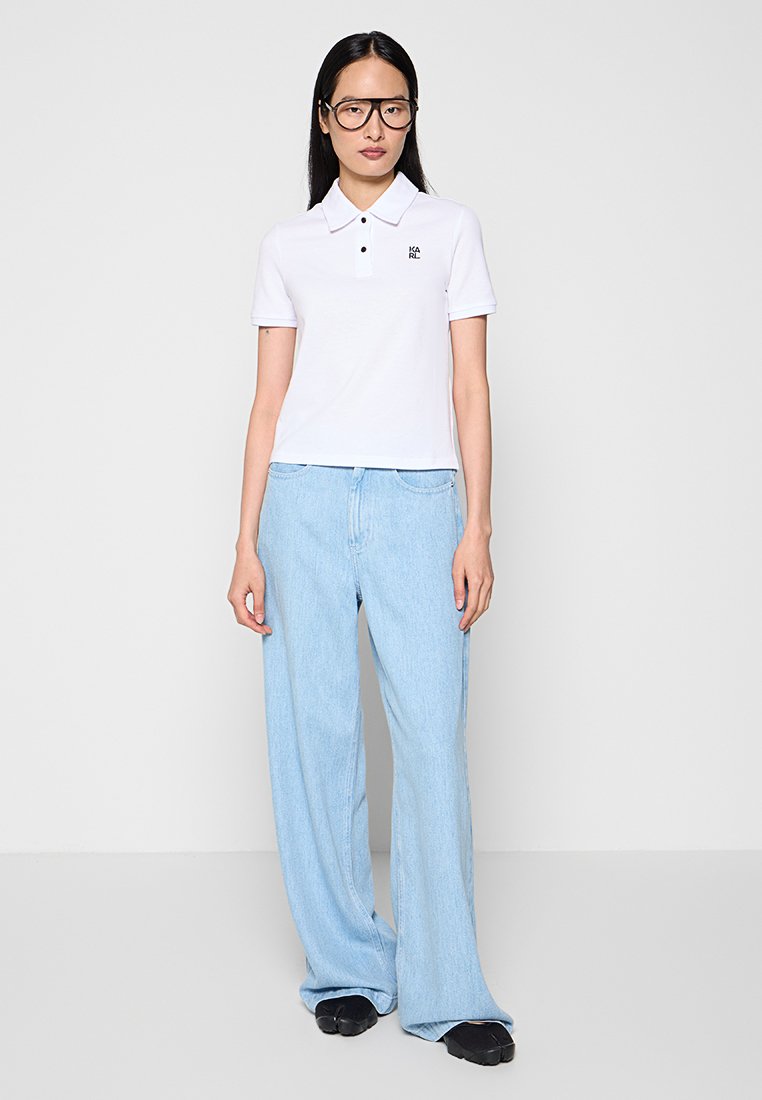  SLIM FIT  Media 2