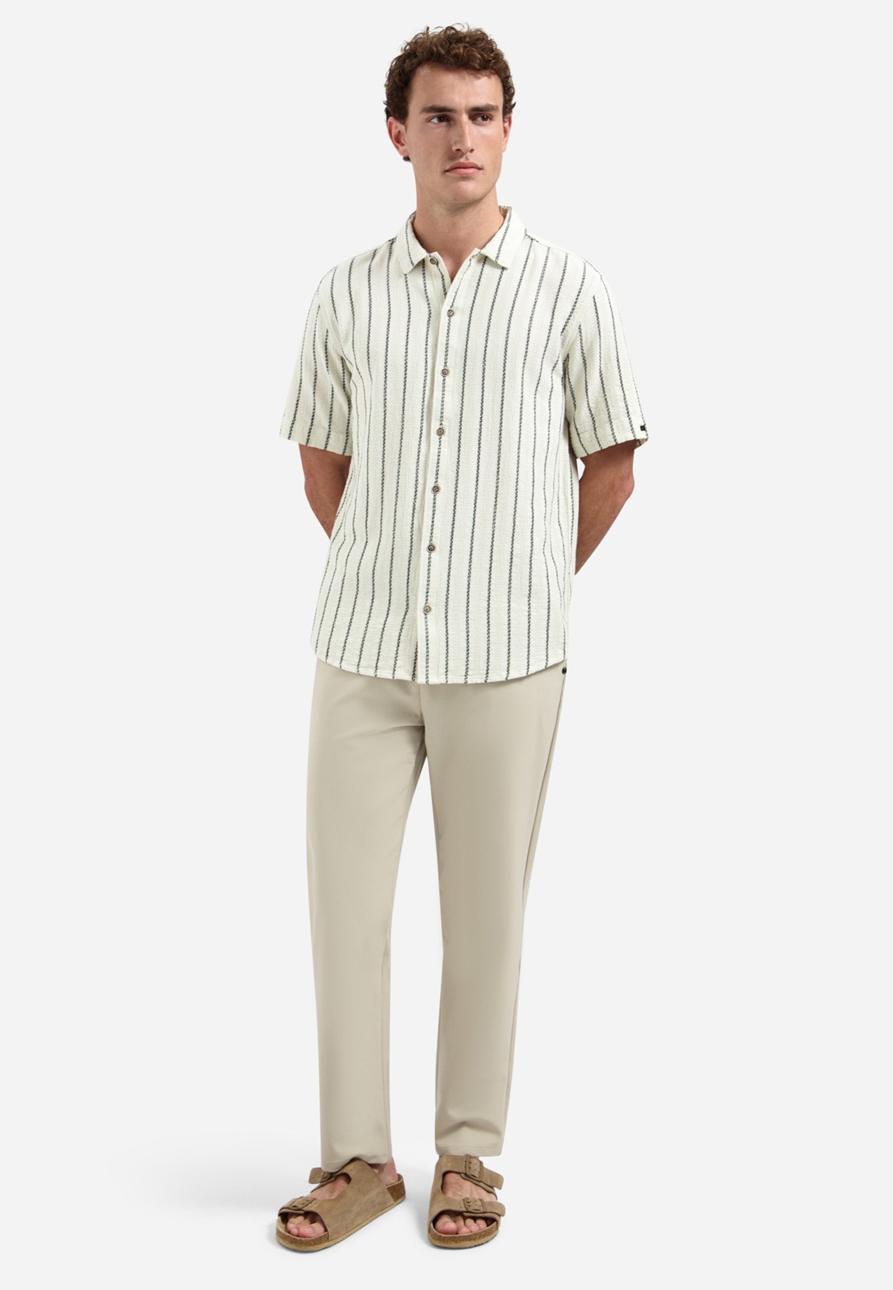 STRIPED SHORT-SLEEVED  Media 2