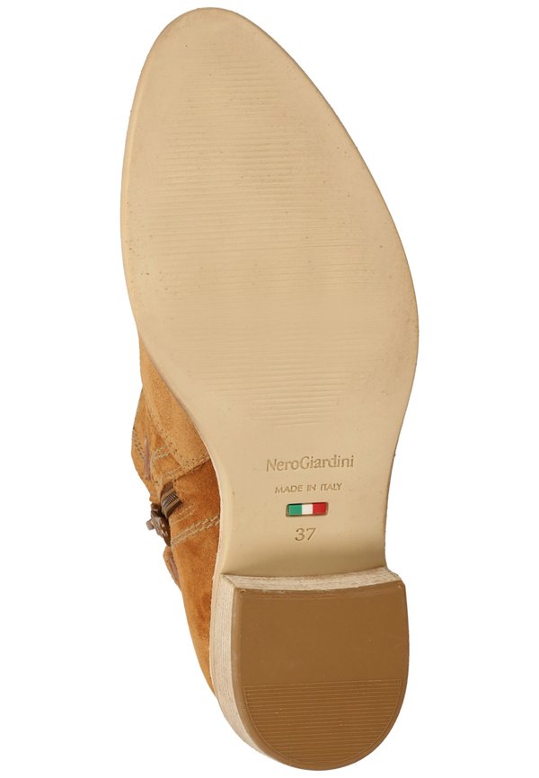 NeroGiardini