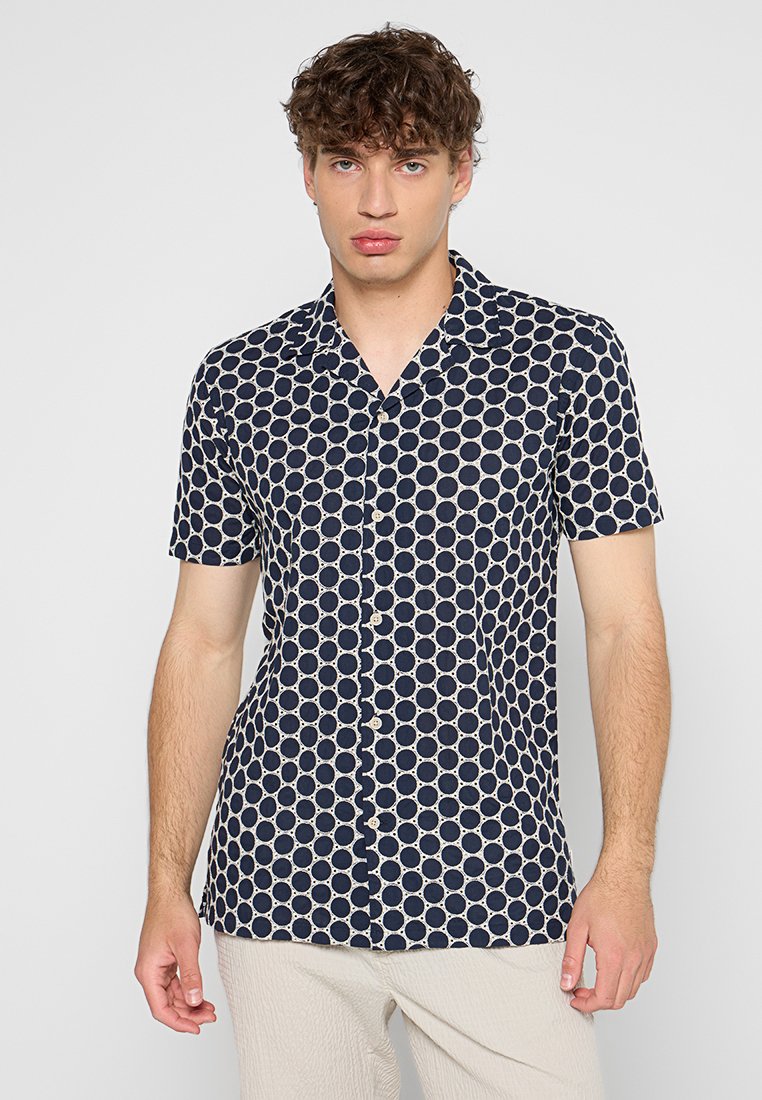 RELAXED FIT Media 1