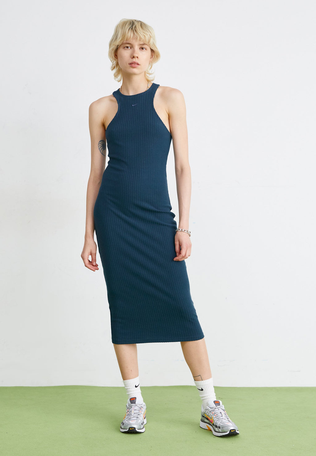 Nike Sportswear MIDI