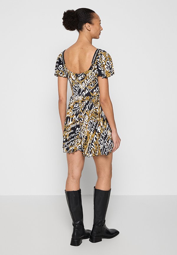 Versace Jeans Couture