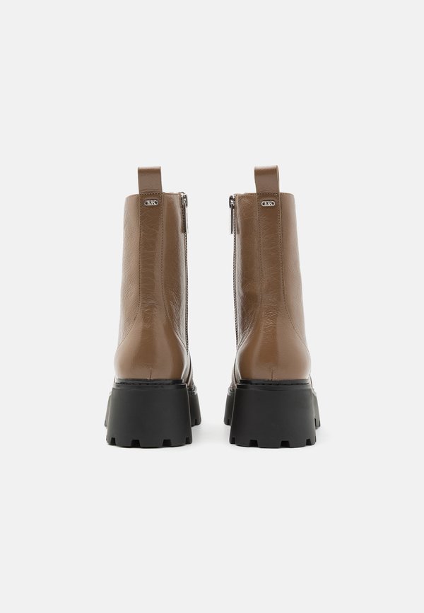 MICHAEL Michael Kors BLAKE BOOTIE