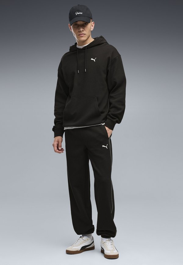 Puma PUMA CLASS JOGGINGHOSE - Tracksuit bottoms - black