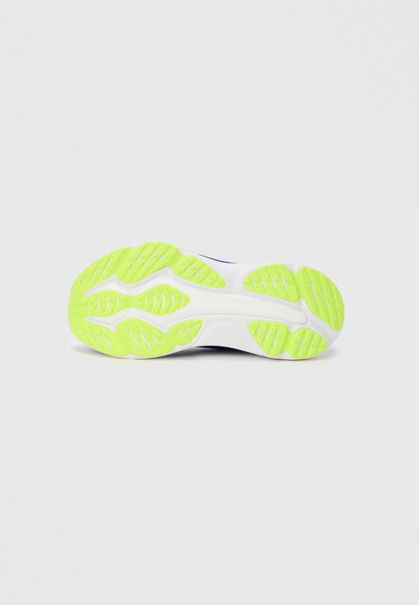 Saucony HURRICANE 25