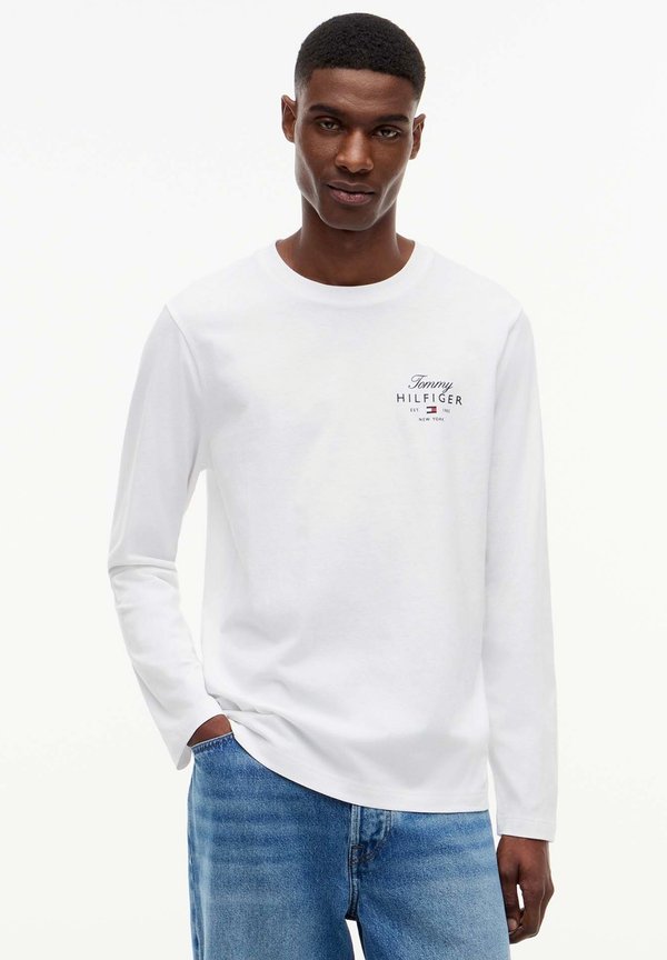 Tommy Hilfiger SCRIPT STACK LS REGU - Long sleeved top - white