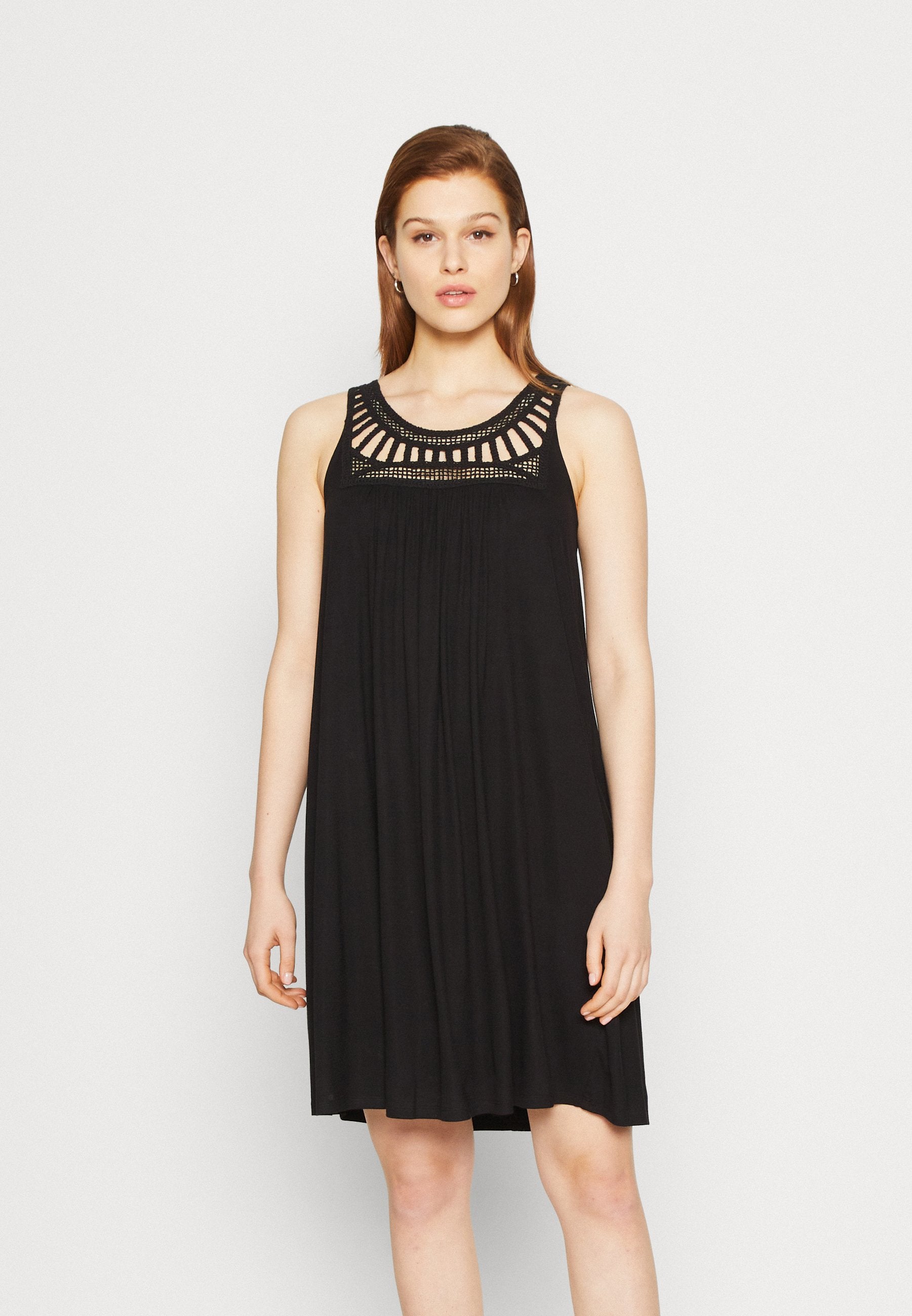 ONLLINE DRESS  Media 3