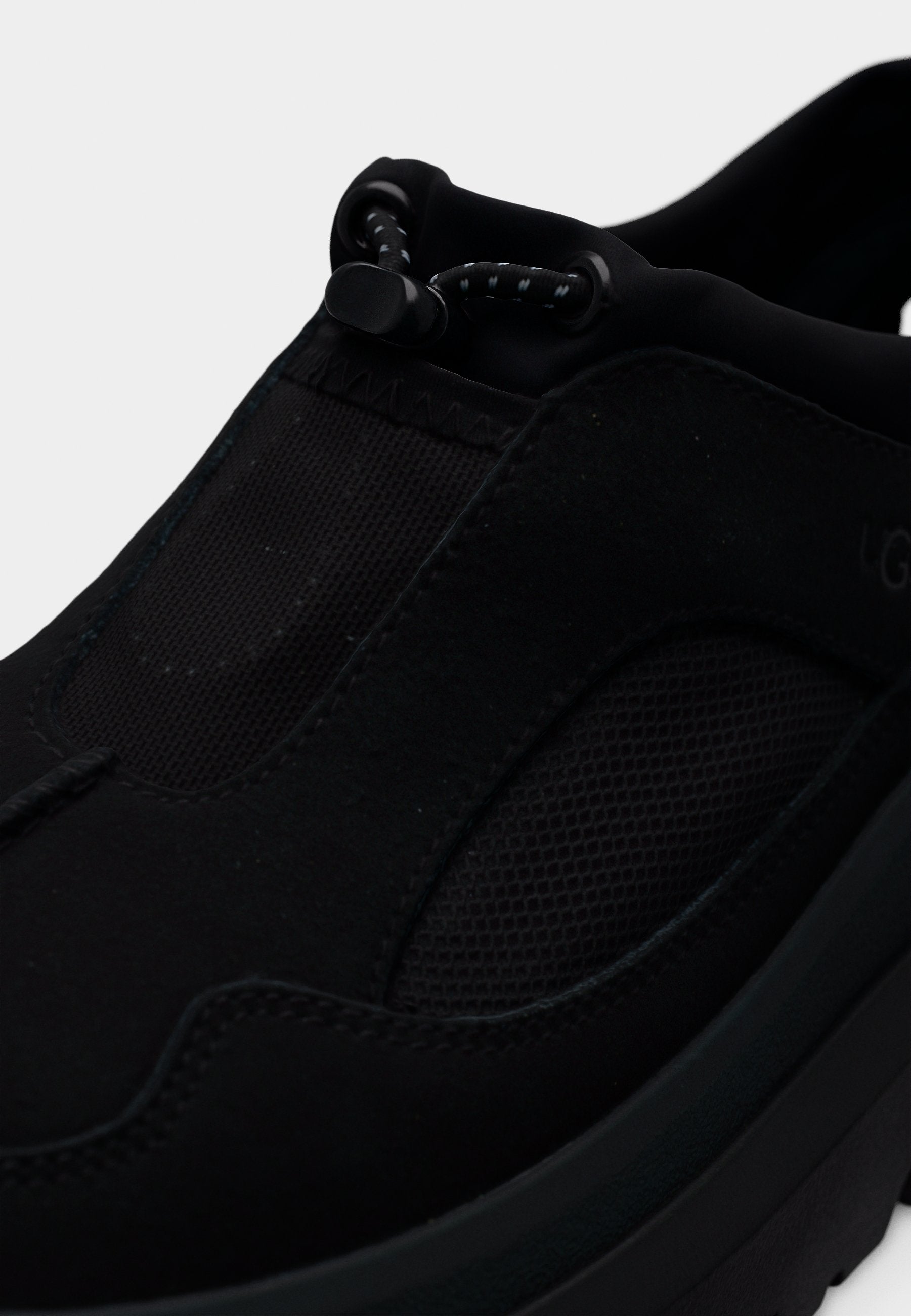 UGG ALL WEATHER HYBRID